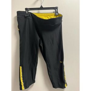 * Woman’s Nike Live Strong Leggings